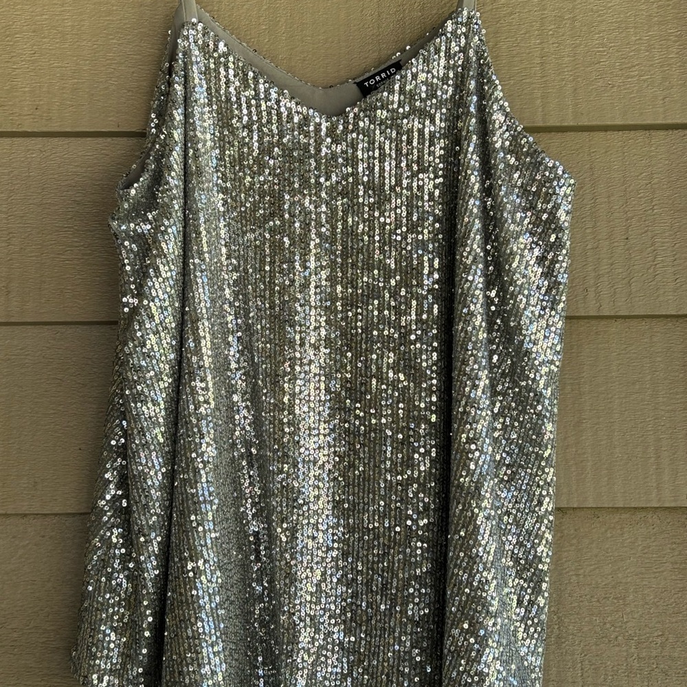 Torrid Sofie formal top silver glitter with lining. Spaghetti straps. Sz M/L